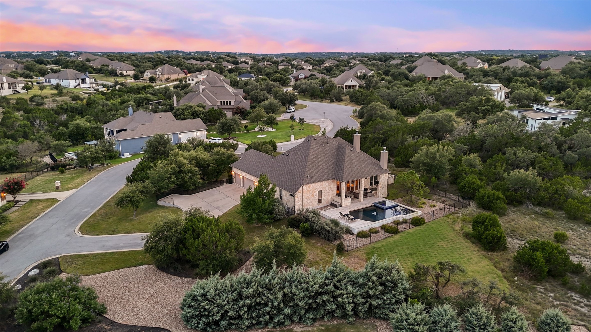 main property photo 35