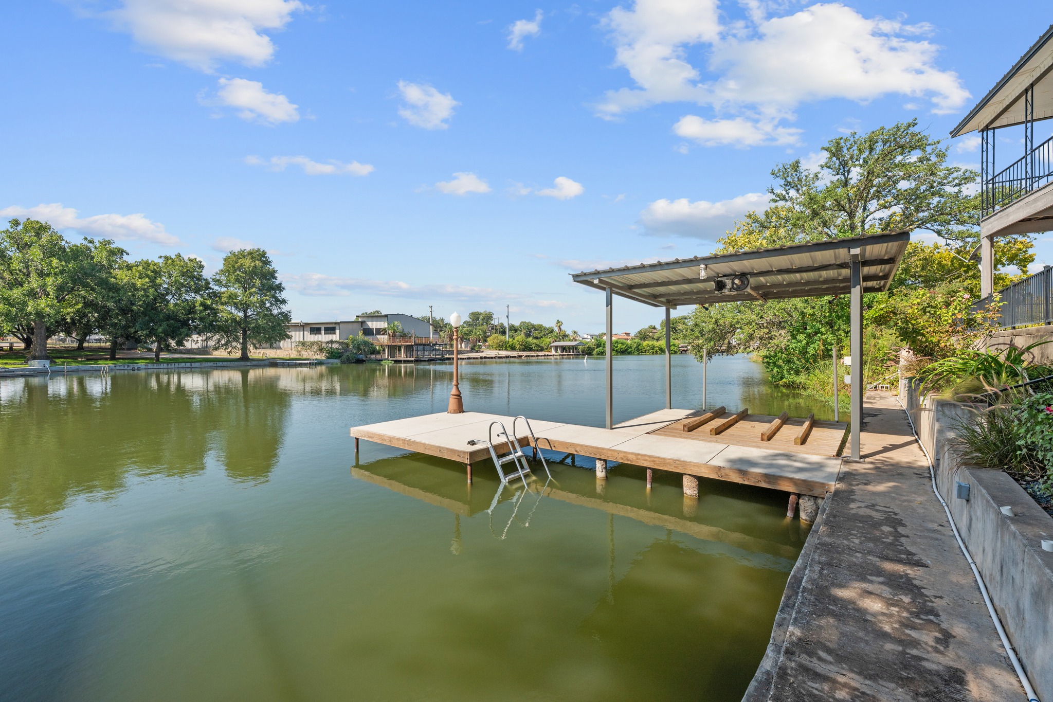 main property photo 26