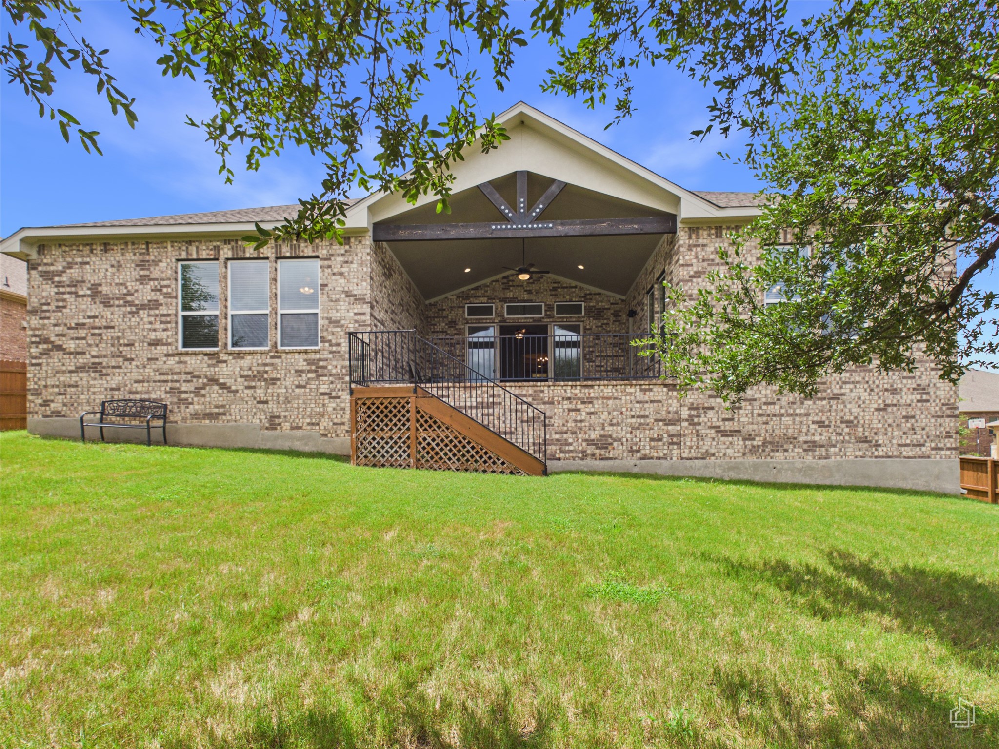 main property photo 37