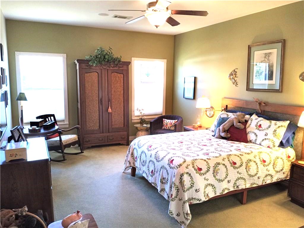 main property photo 14