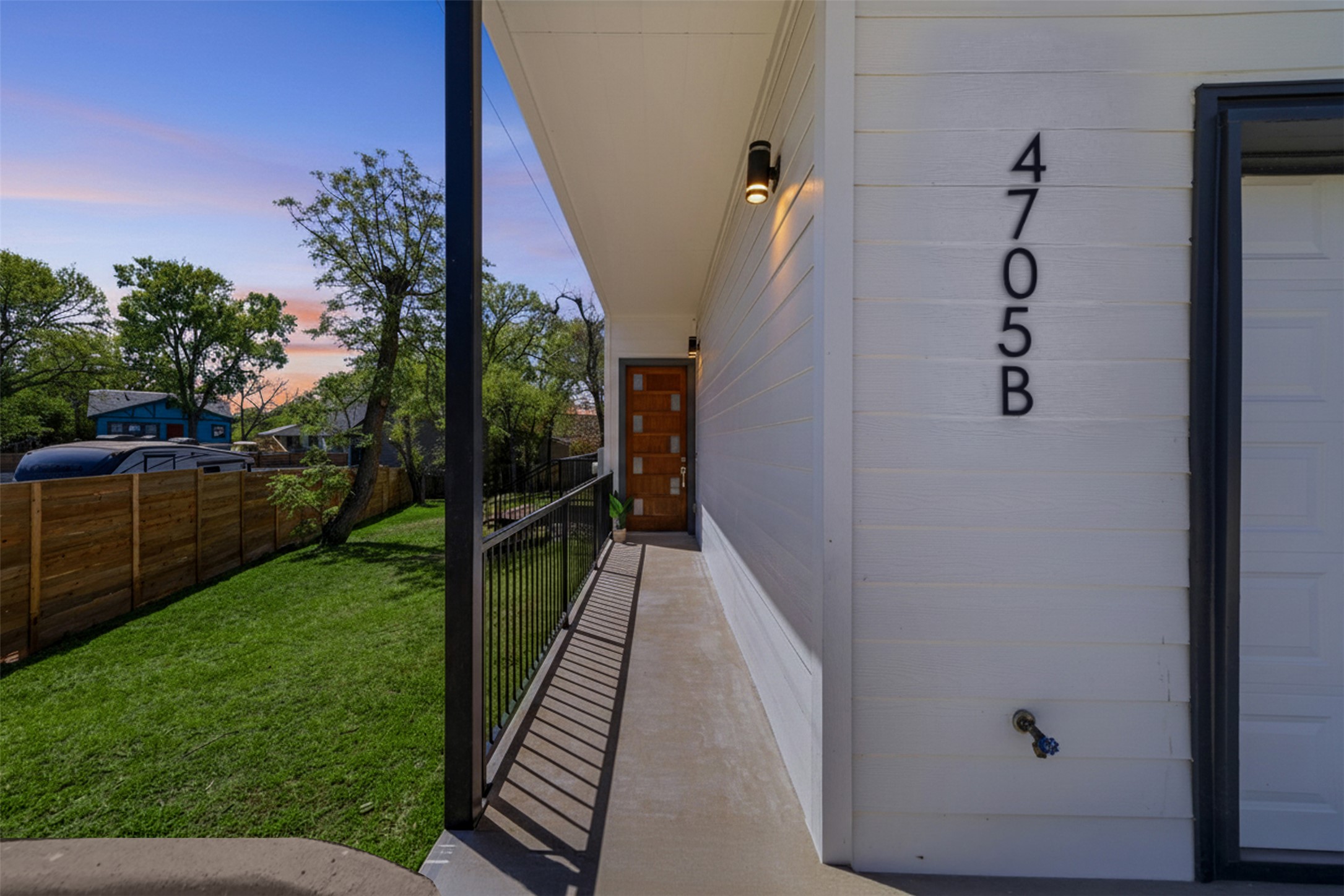 main property photo 24