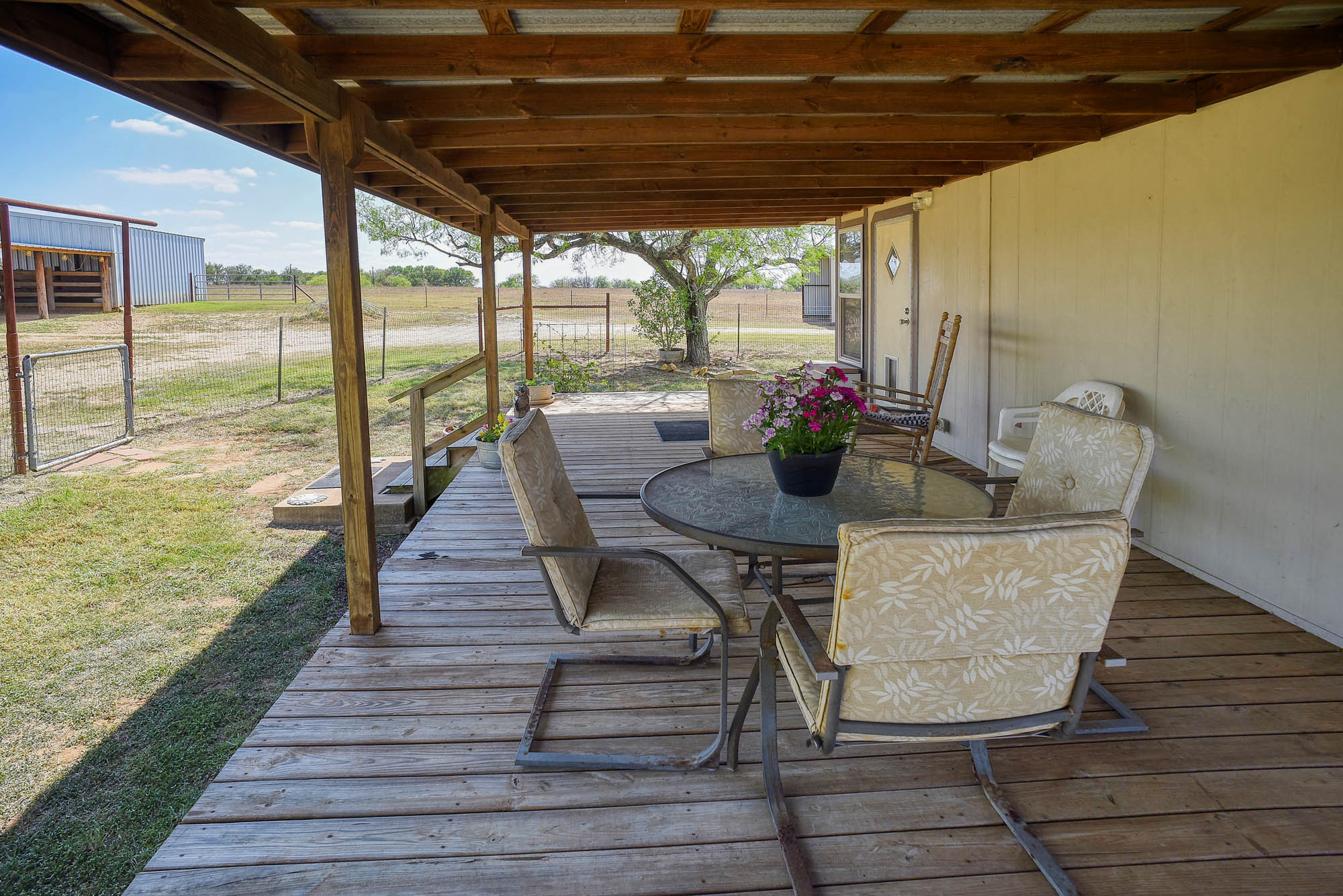 main property photo 33