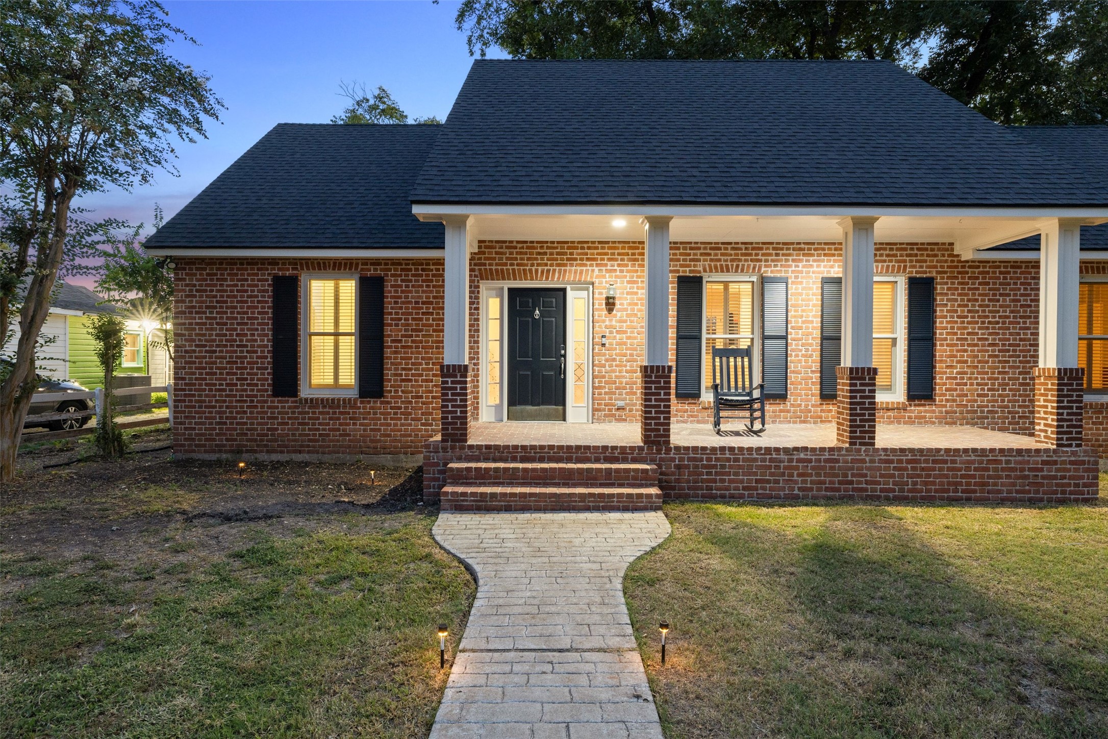 main property photo 12