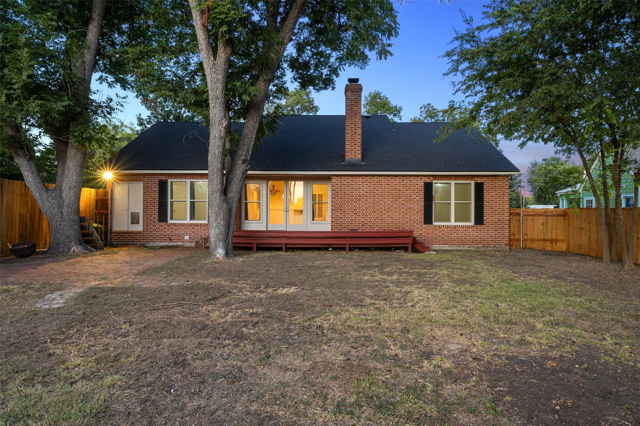 main property photo 2