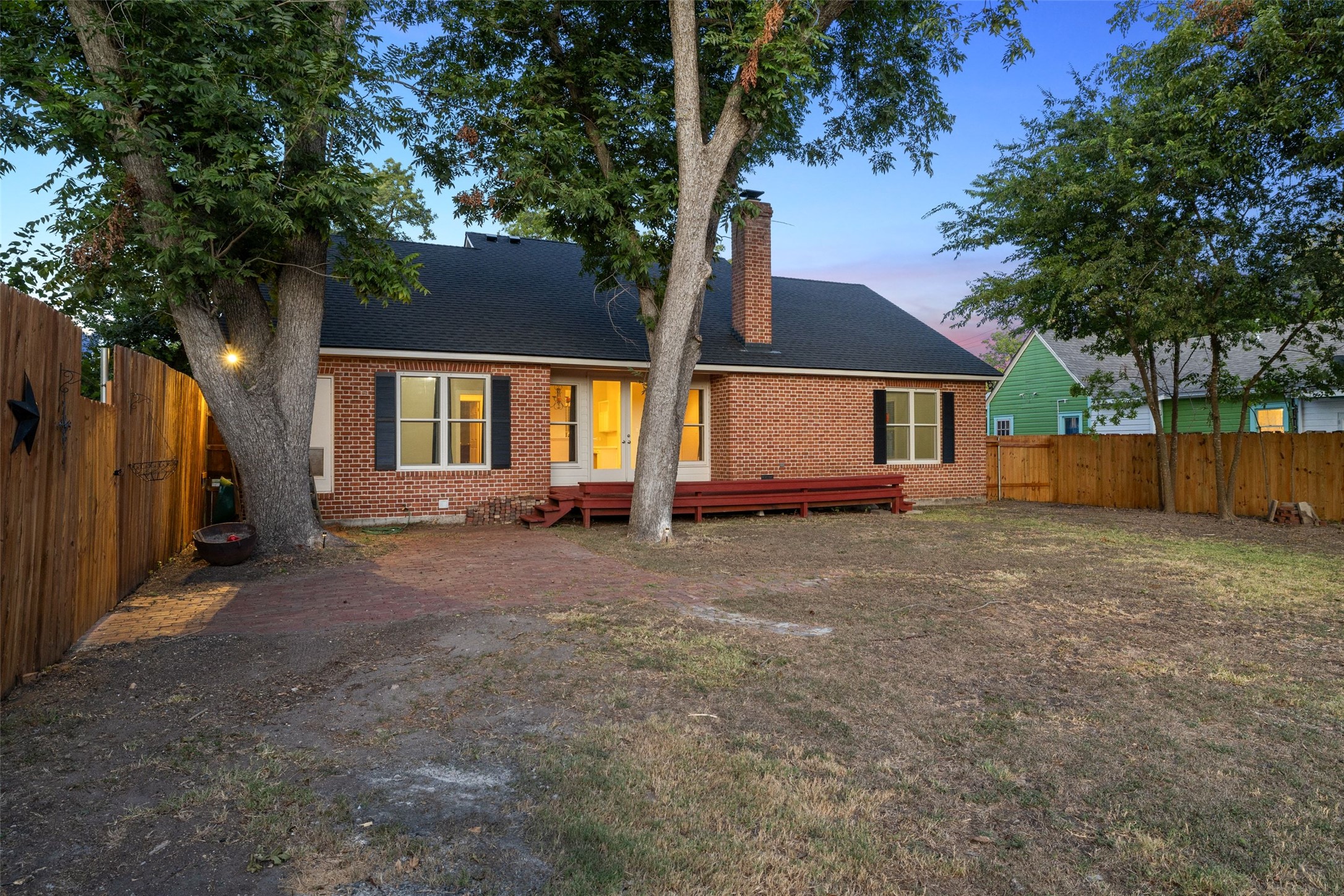 main property photo 36