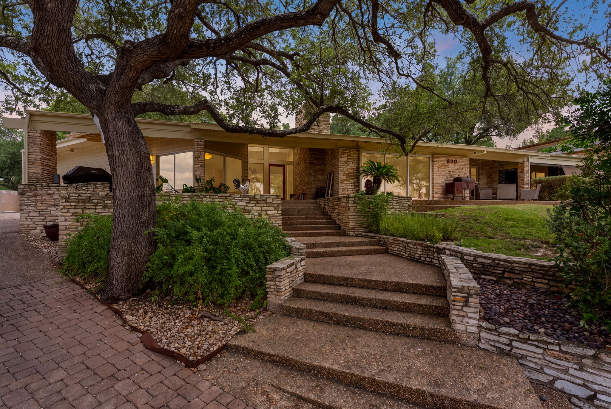 main property photo 39