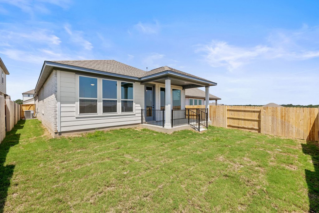 main property photo 27