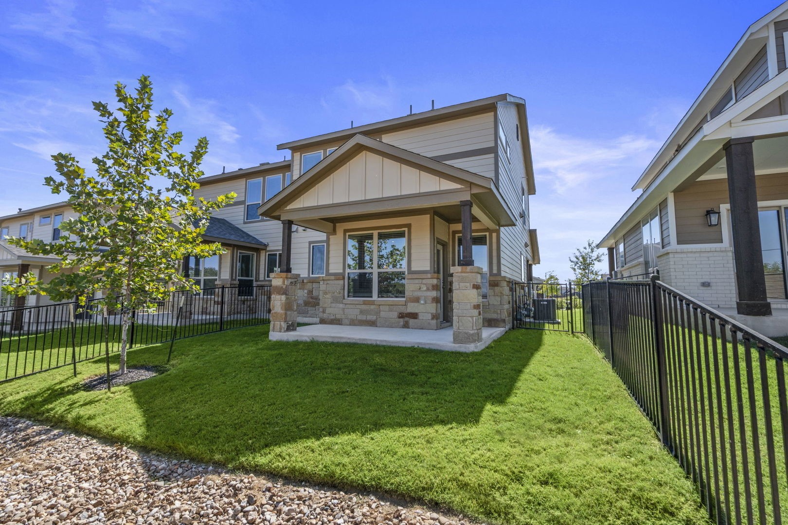 main property photo 34