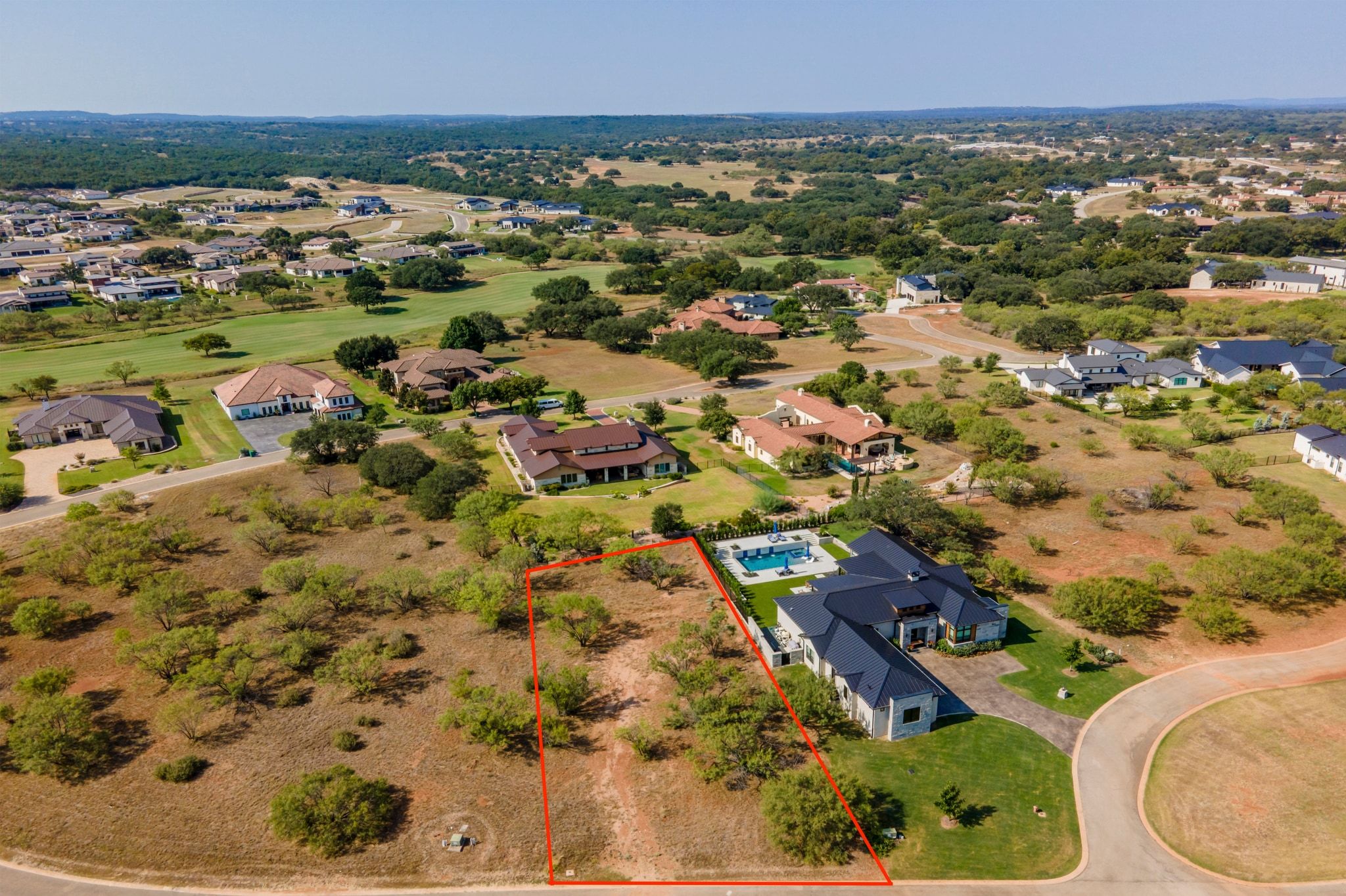 main property photo 4