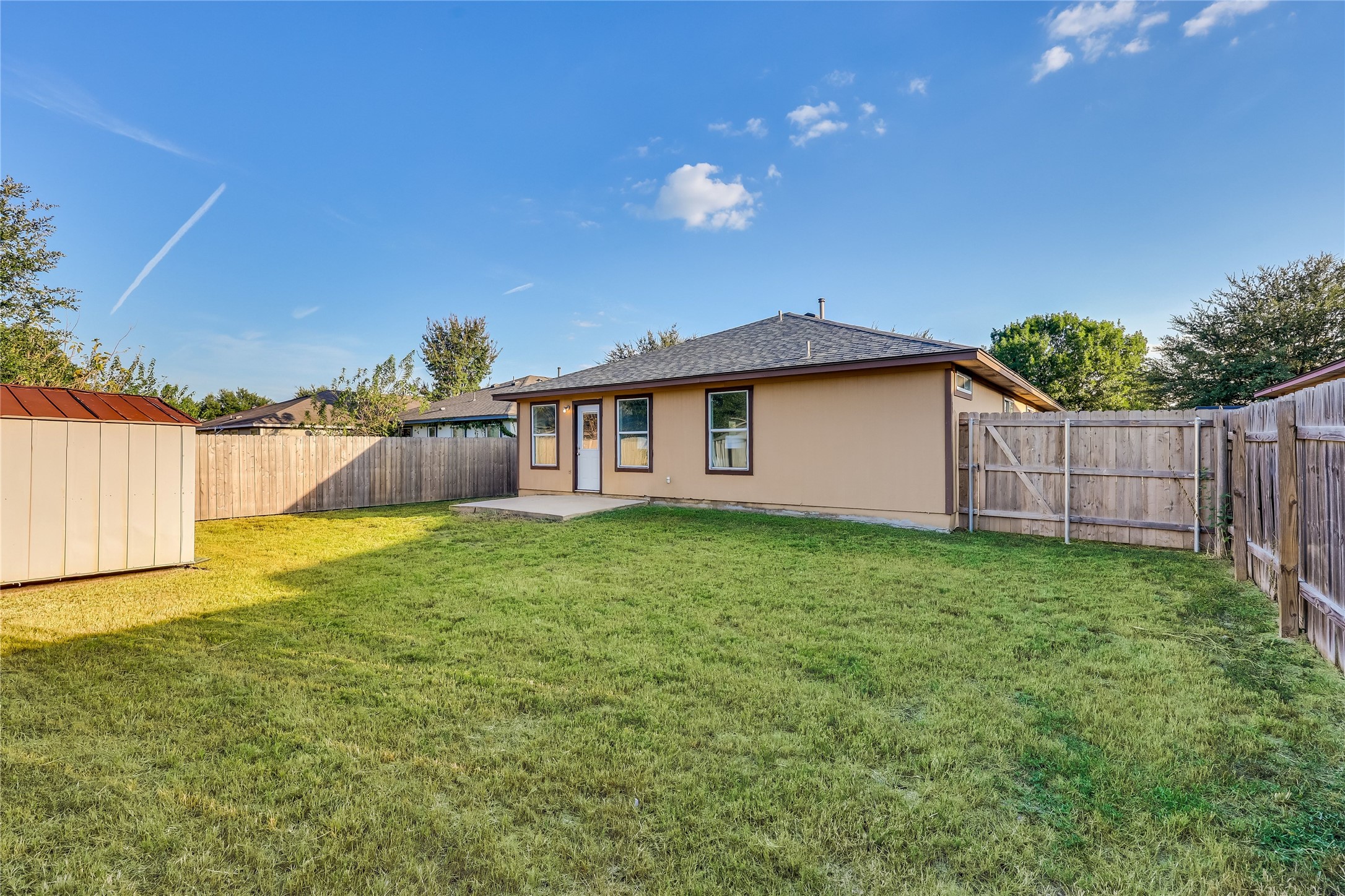 main property photo 29