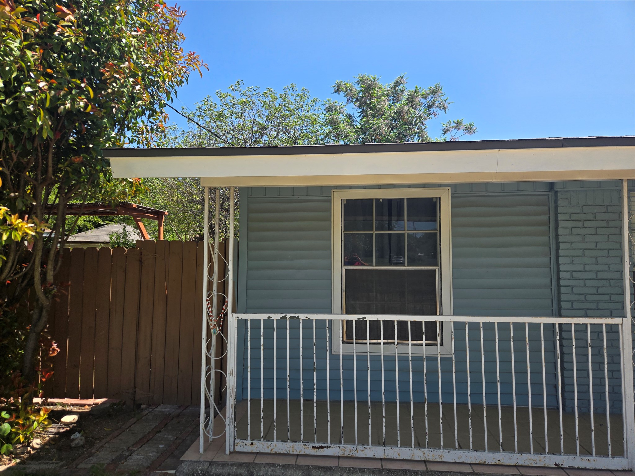 main property photo 9