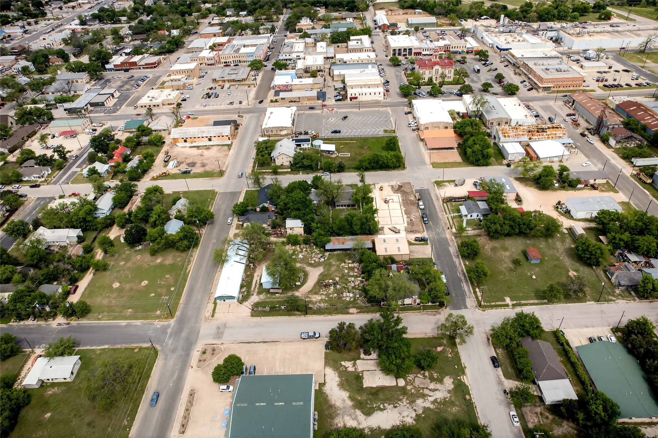 main property photo 13