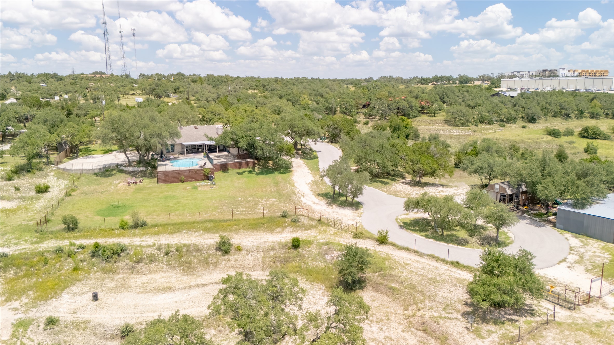 main property photo 32