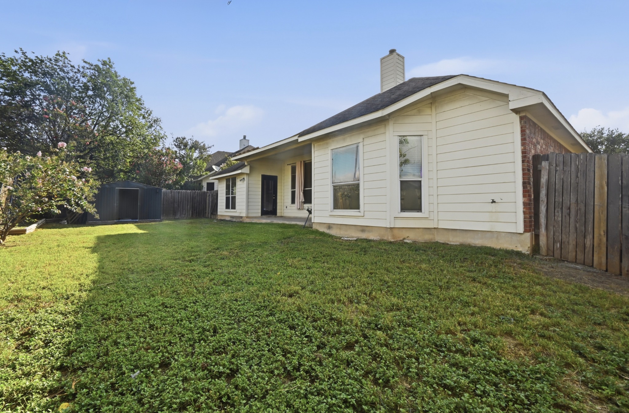 main property photo 30