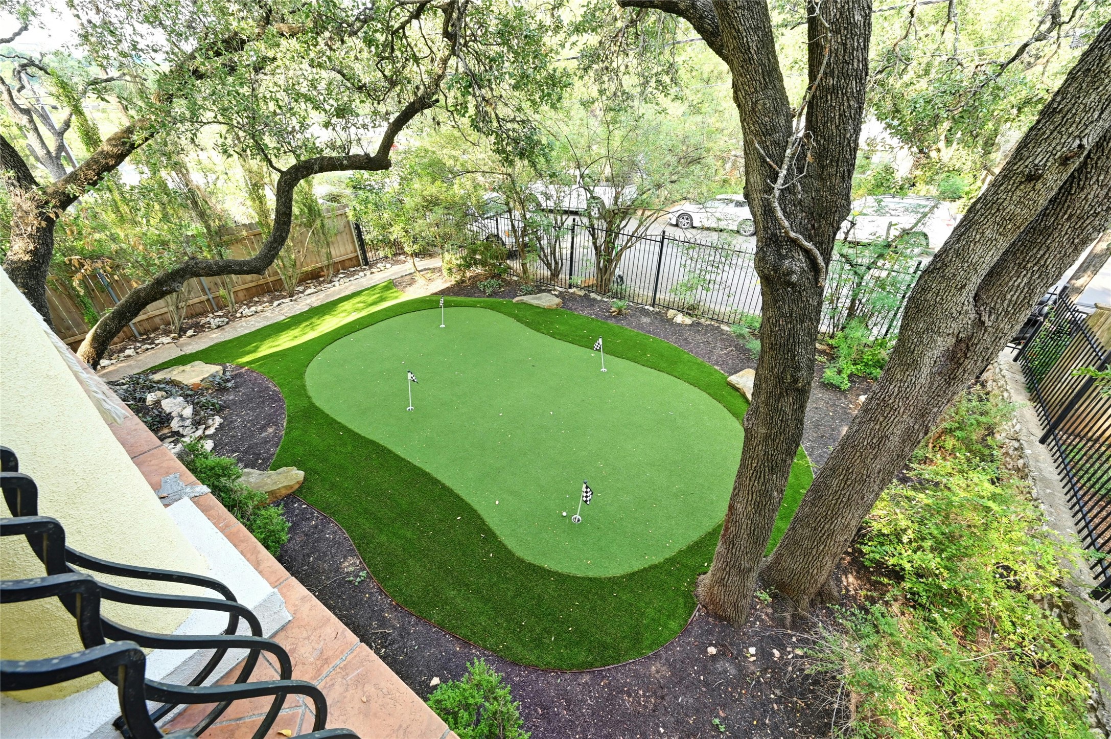 main property photo 34