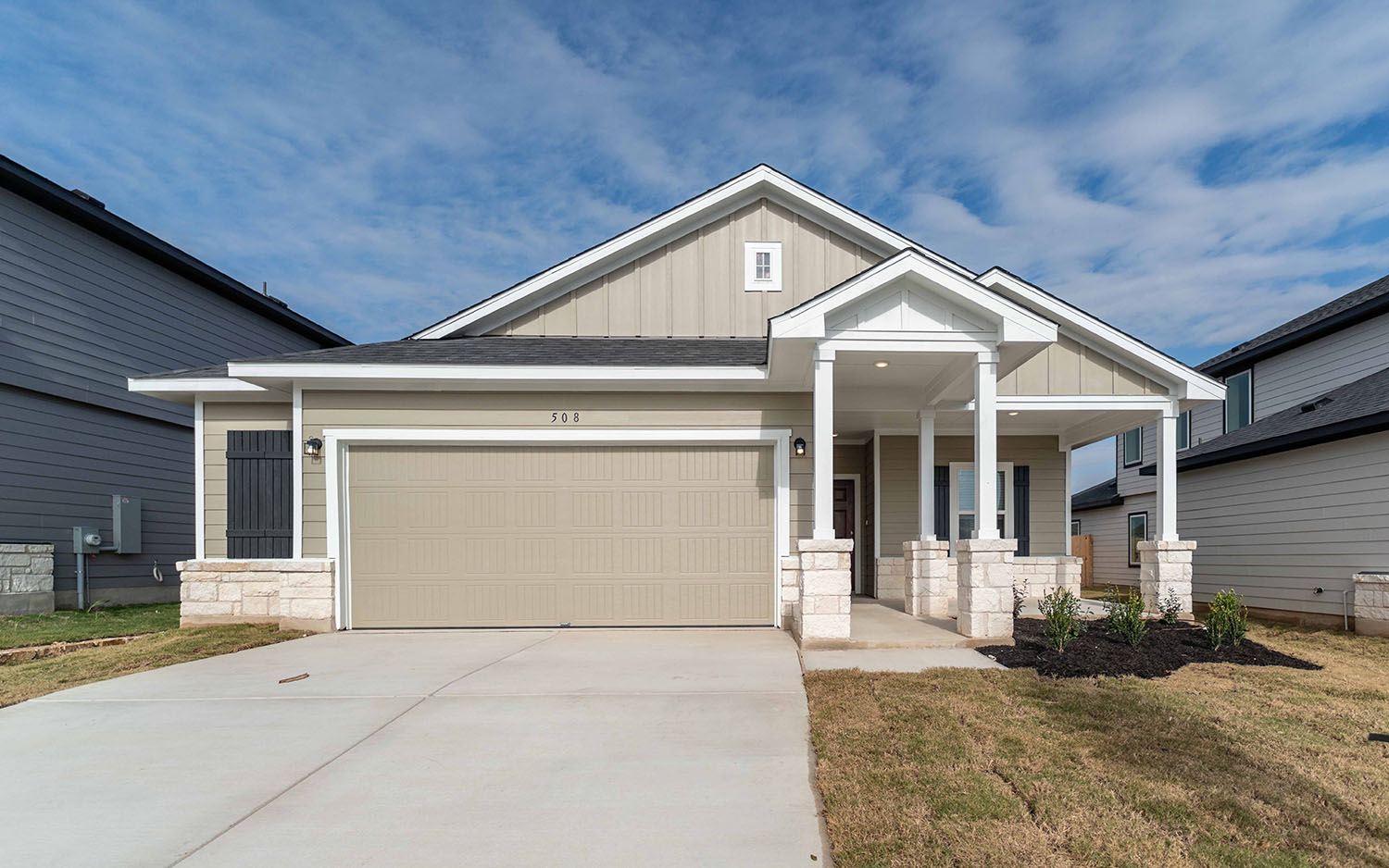 main property photo 0