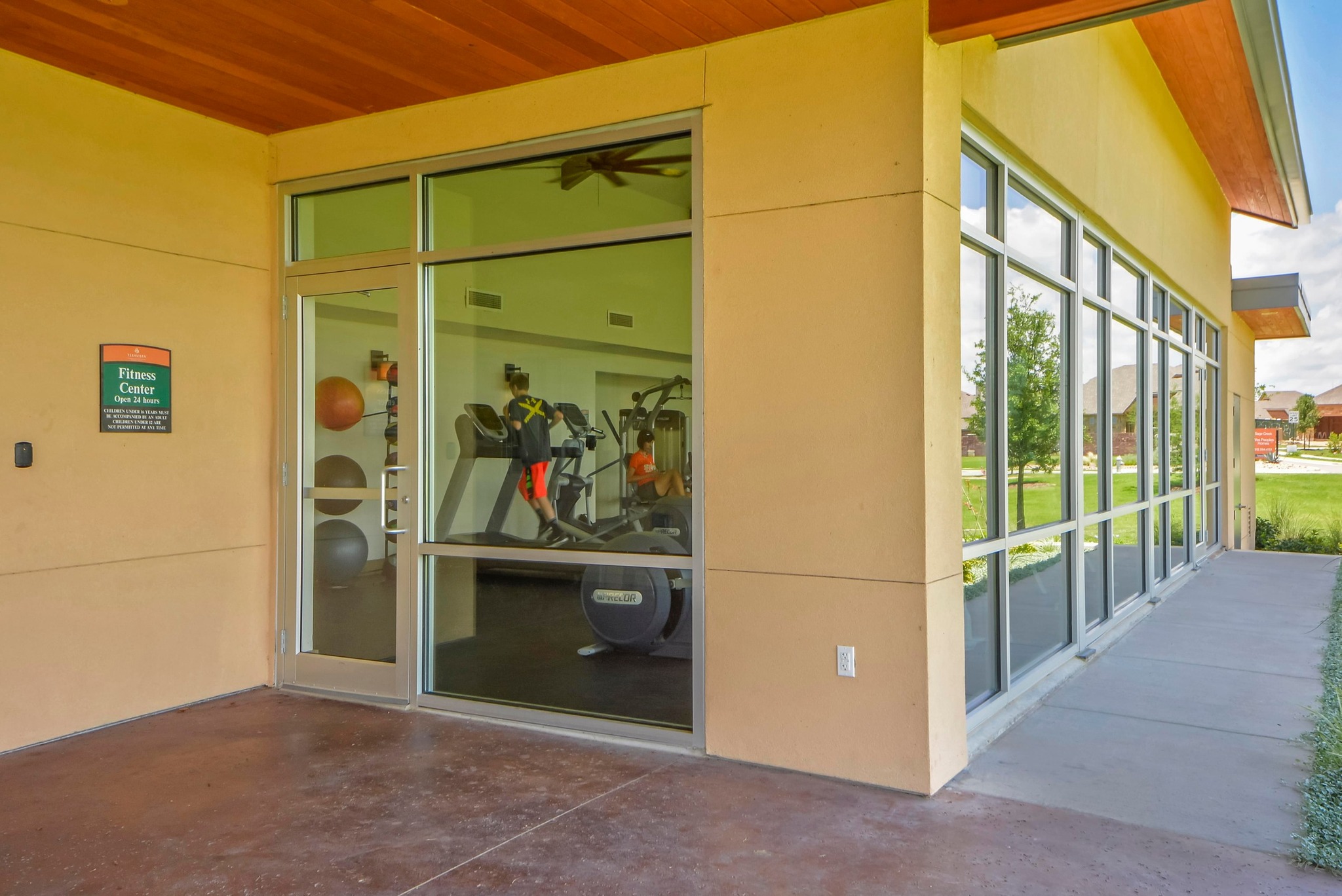 main property photo 36