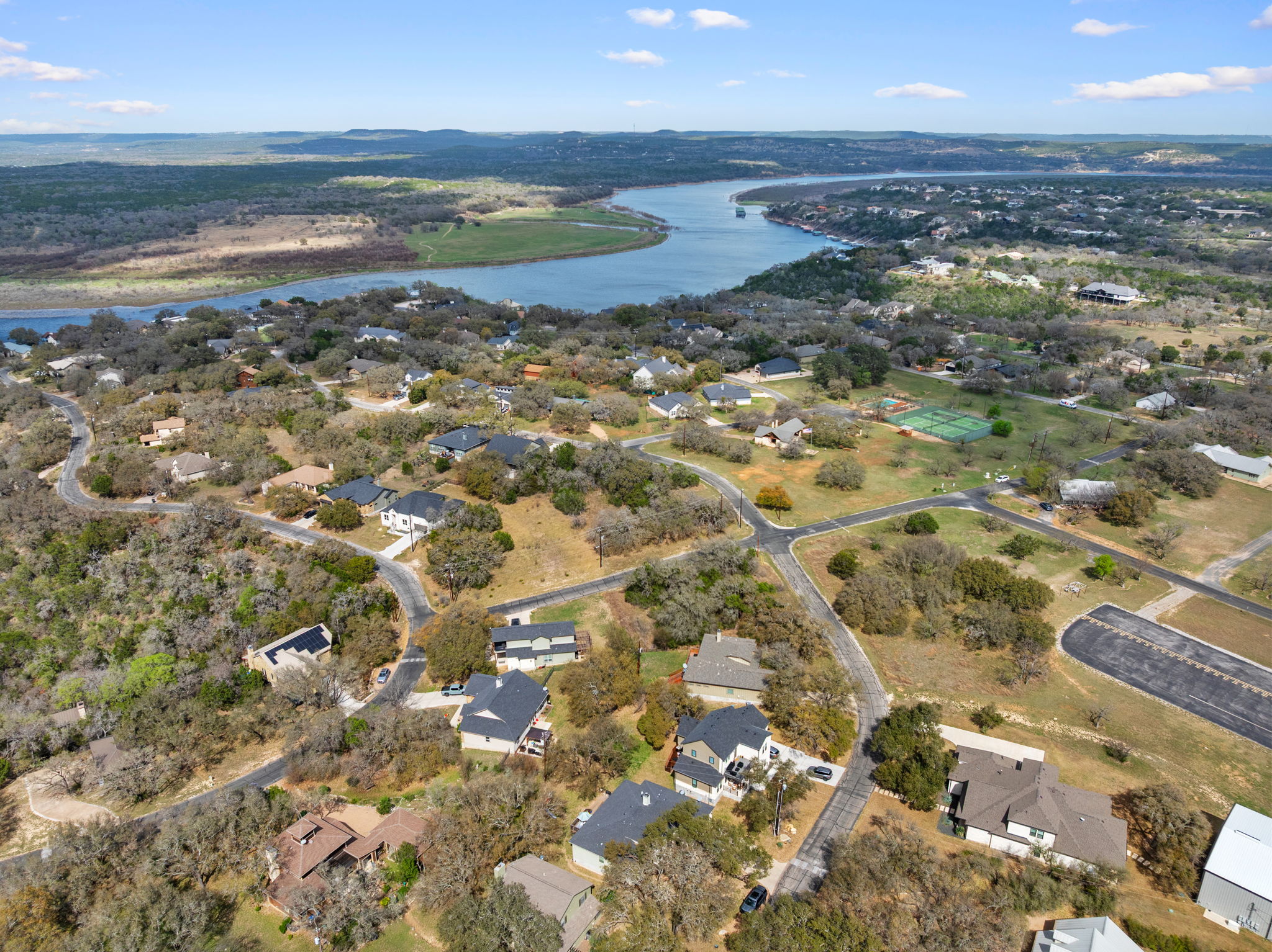main property photo 23