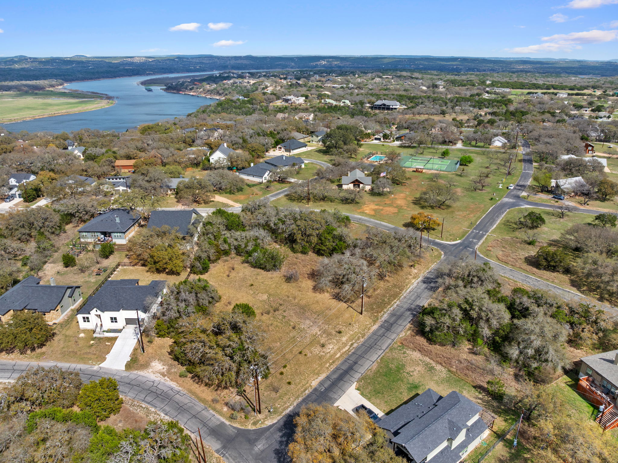 main property photo 7