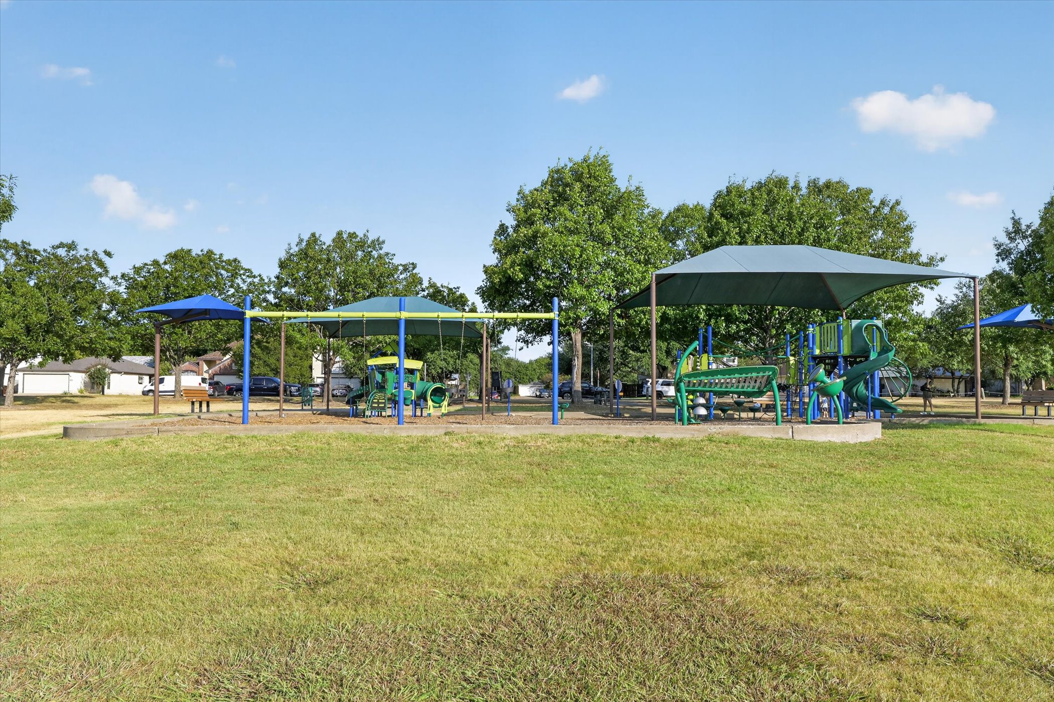 main property photo 37