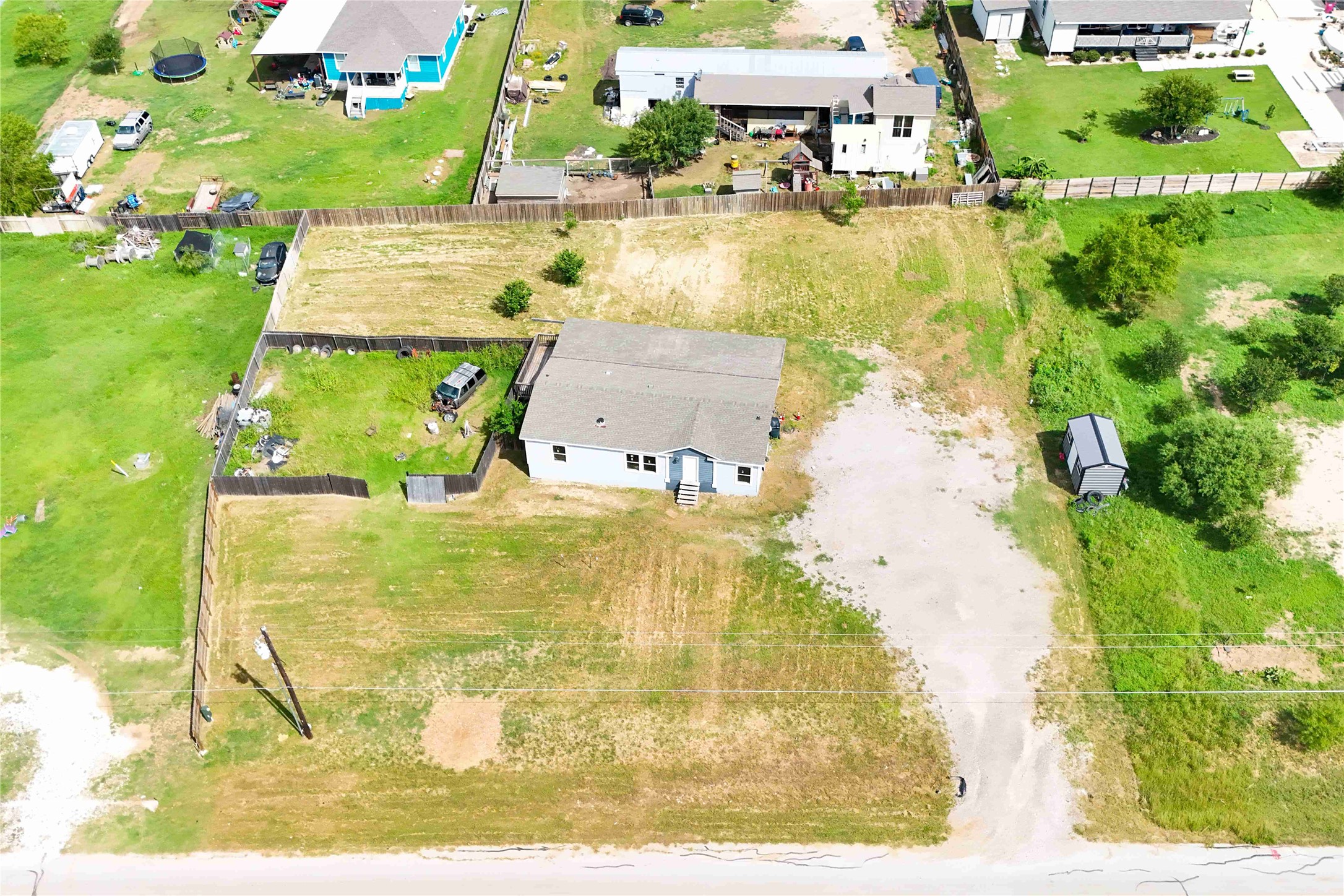 main property photo 12