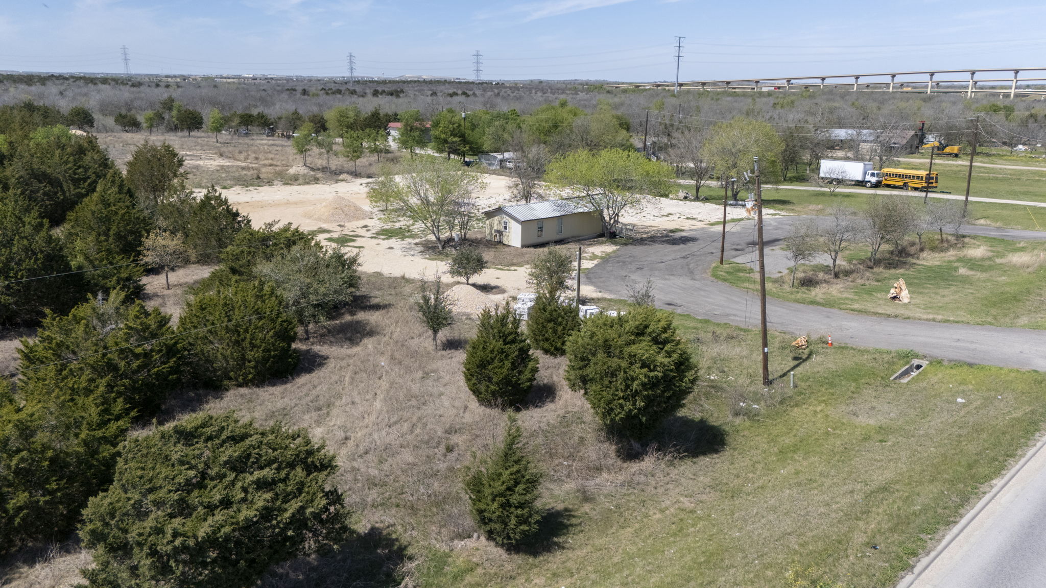 main property photo 30