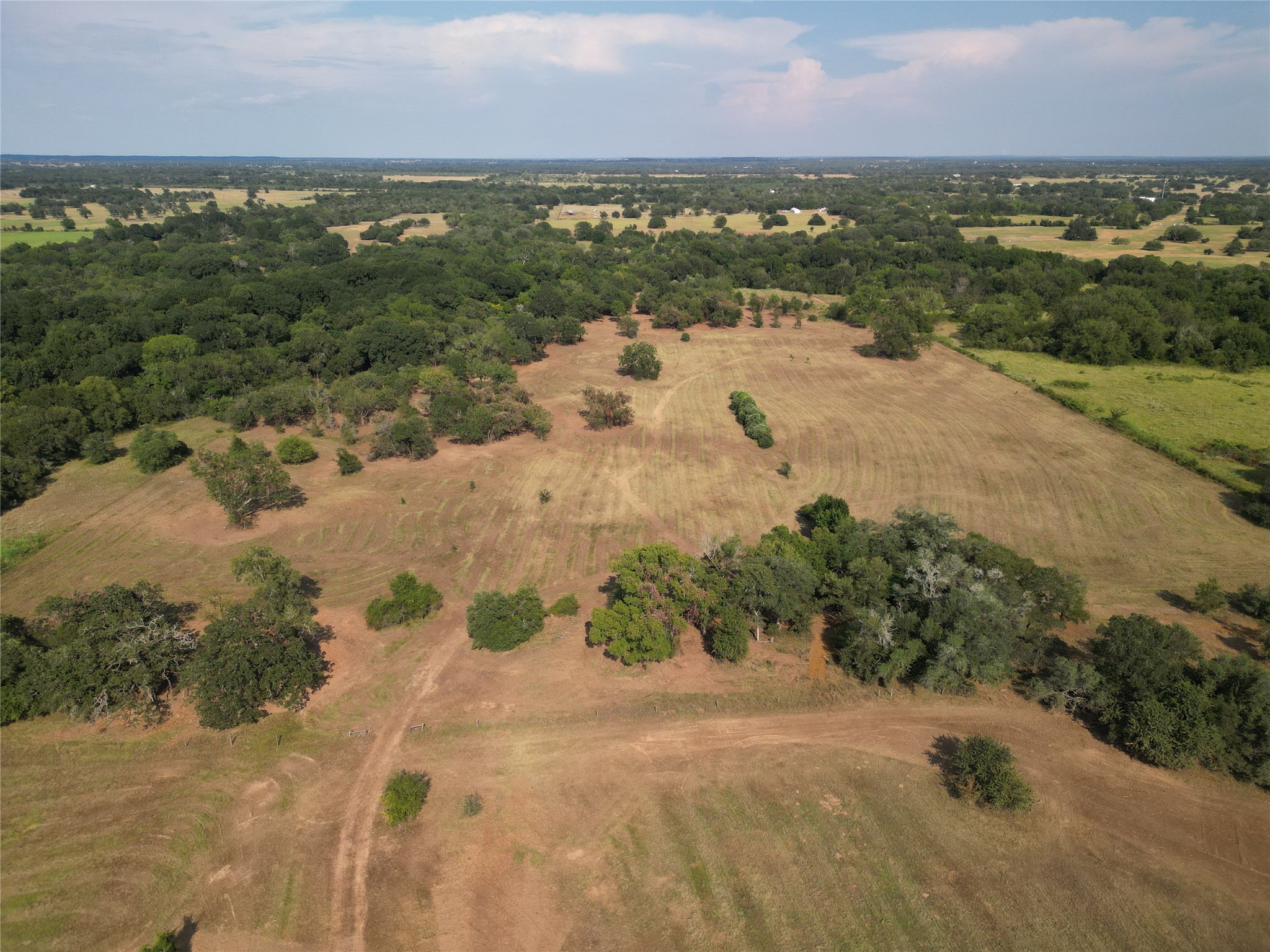 main property photo 11