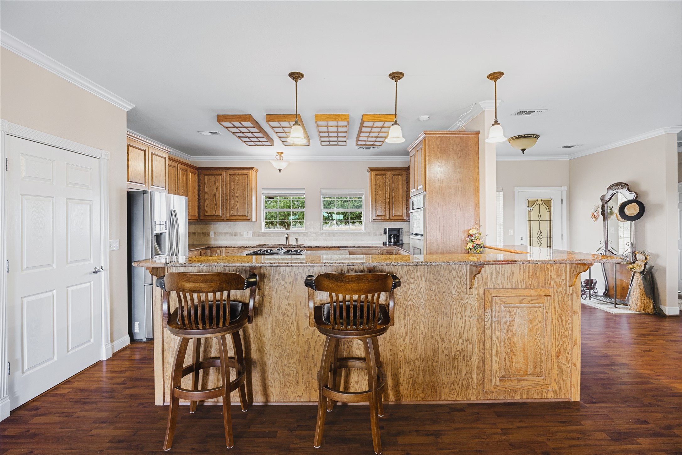 main property photo 5