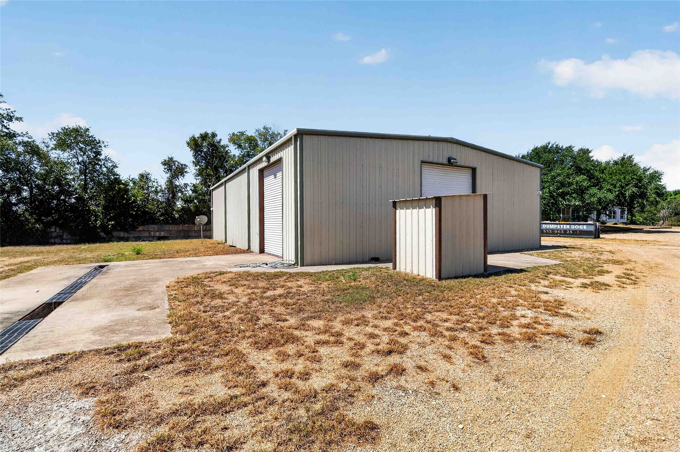 main property photo 6