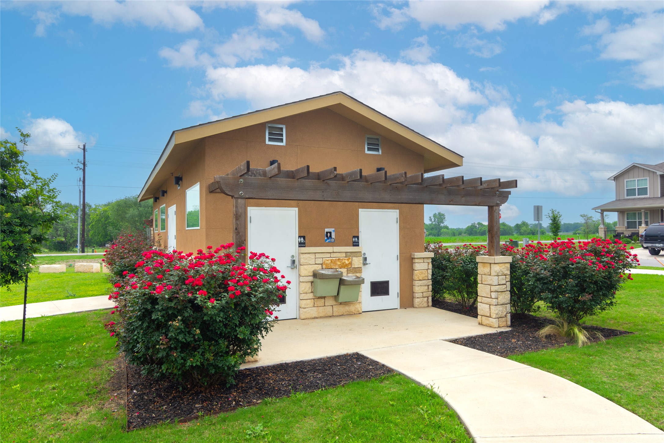 main property photo 39