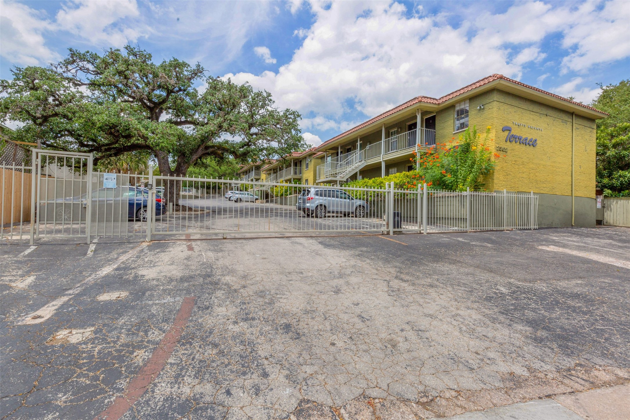 main property photo 25