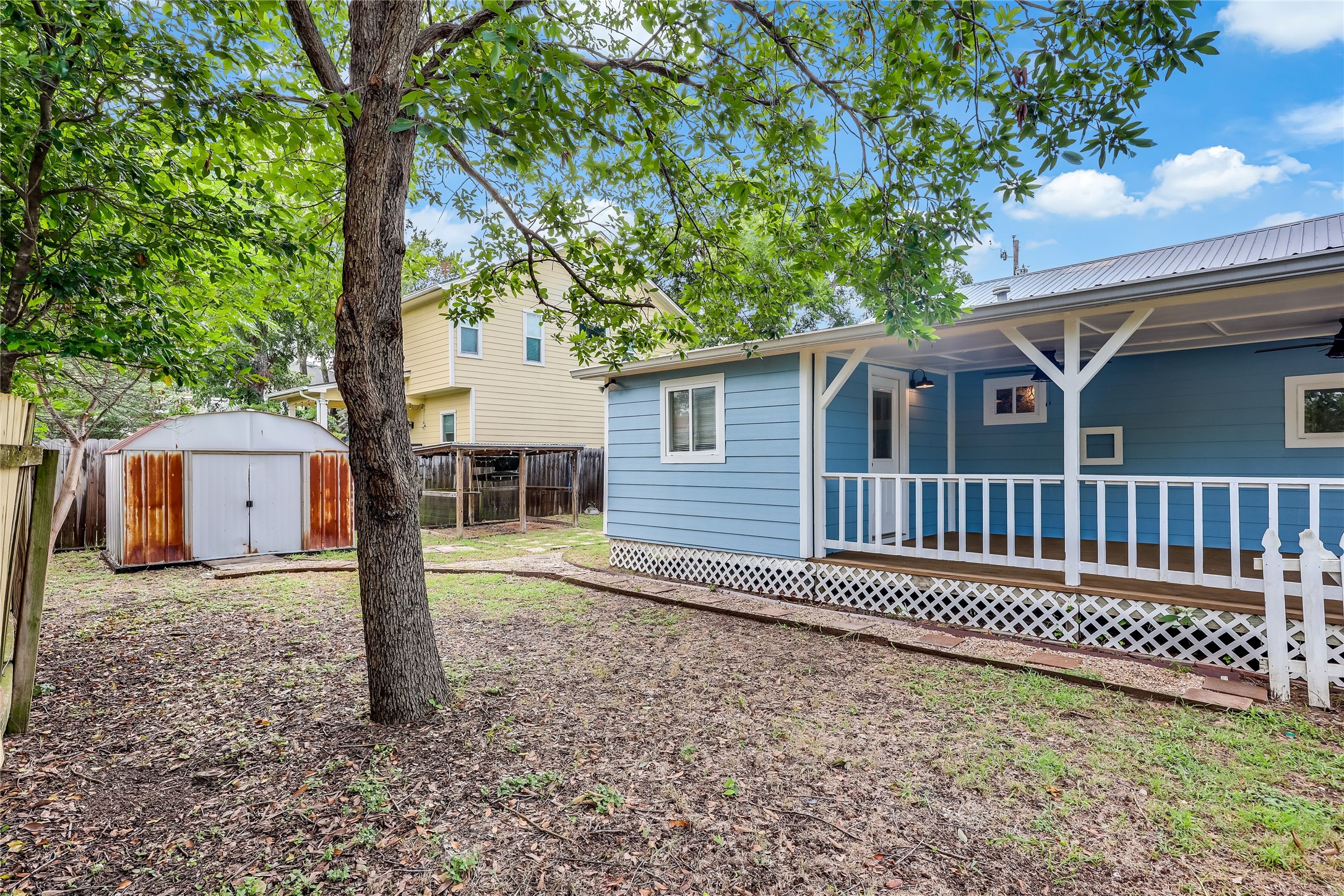 main property photo 32
