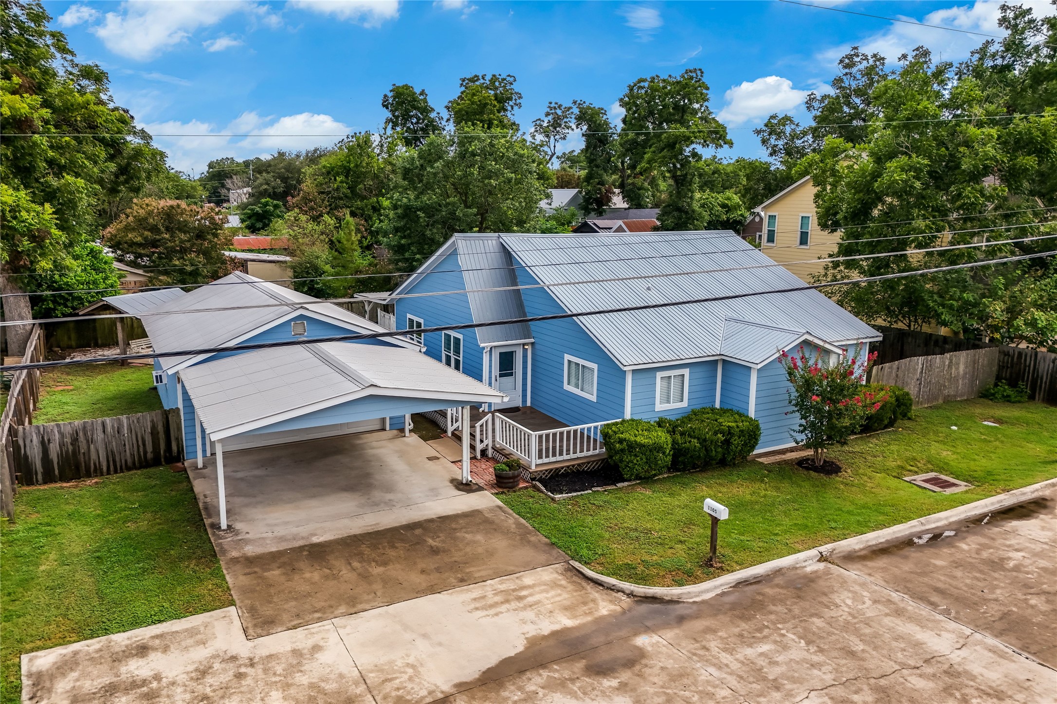 main property photo 37