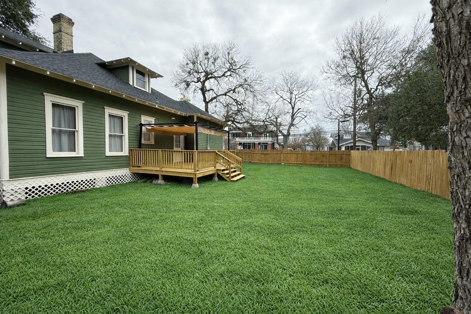 main property photo 23