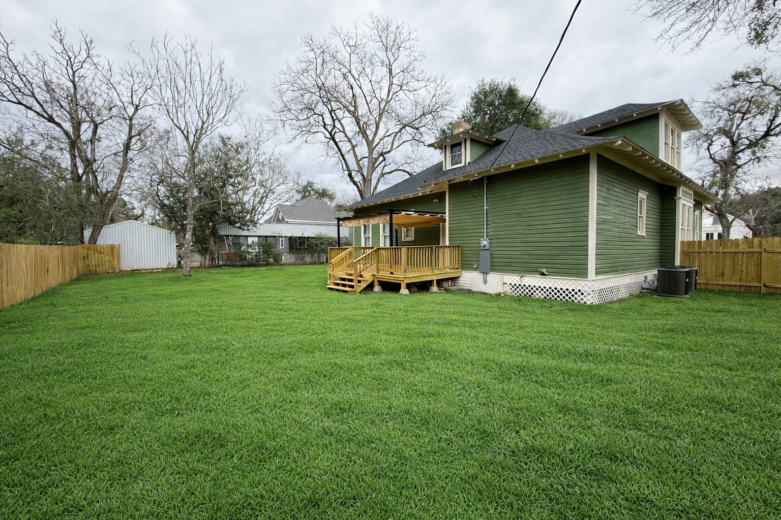 main property photo 25