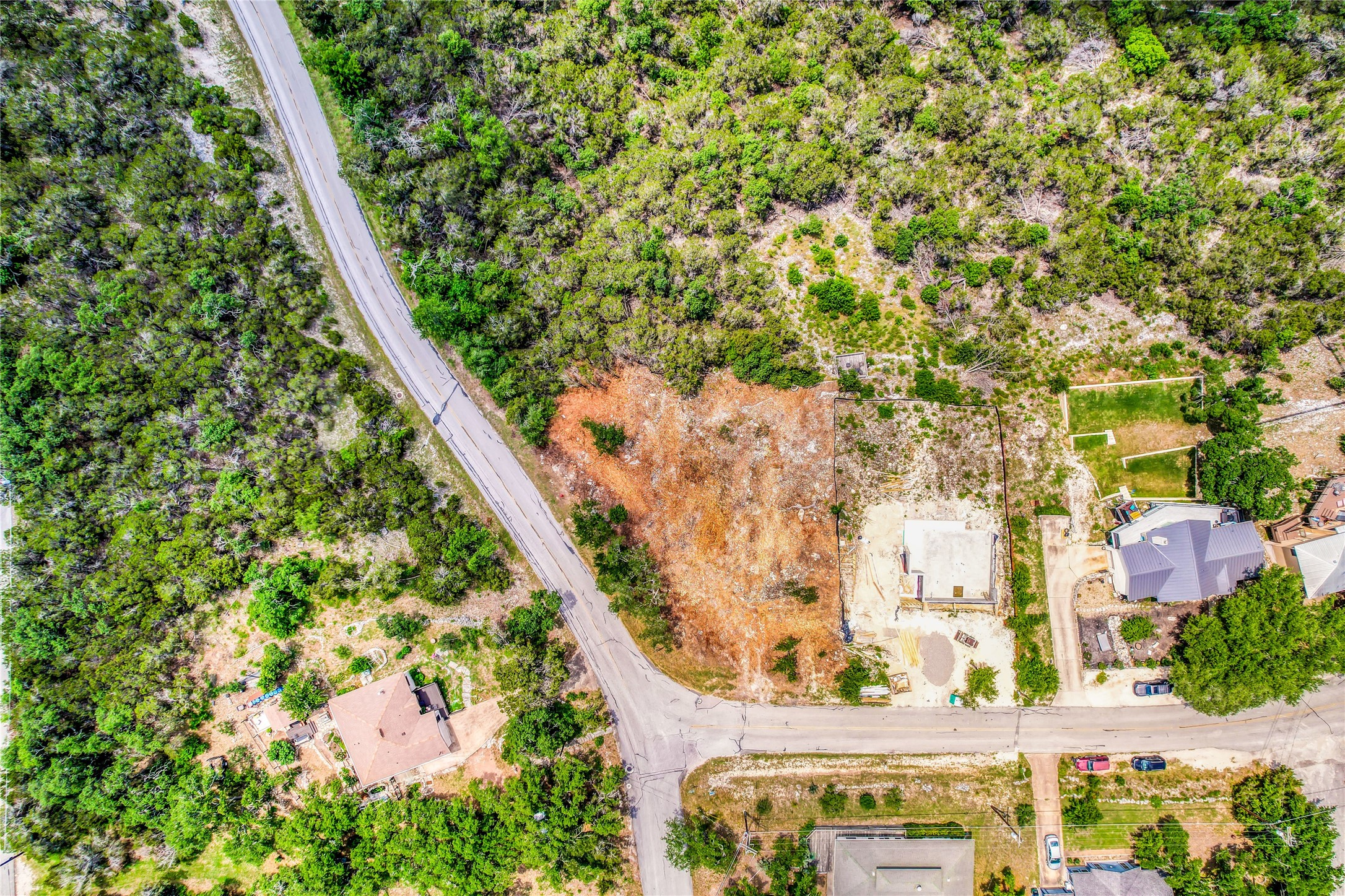 main property photo 8