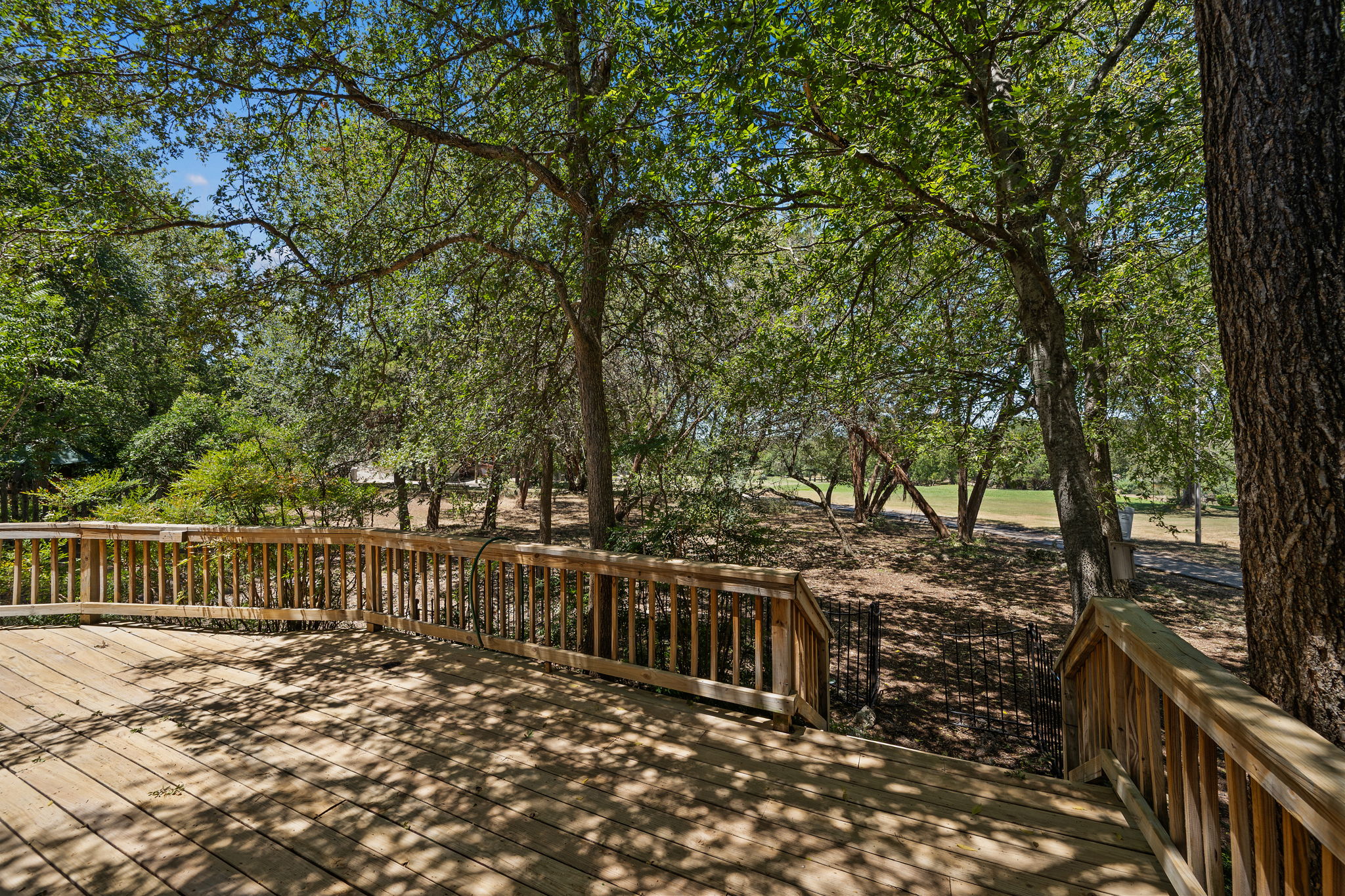 main property photo 25