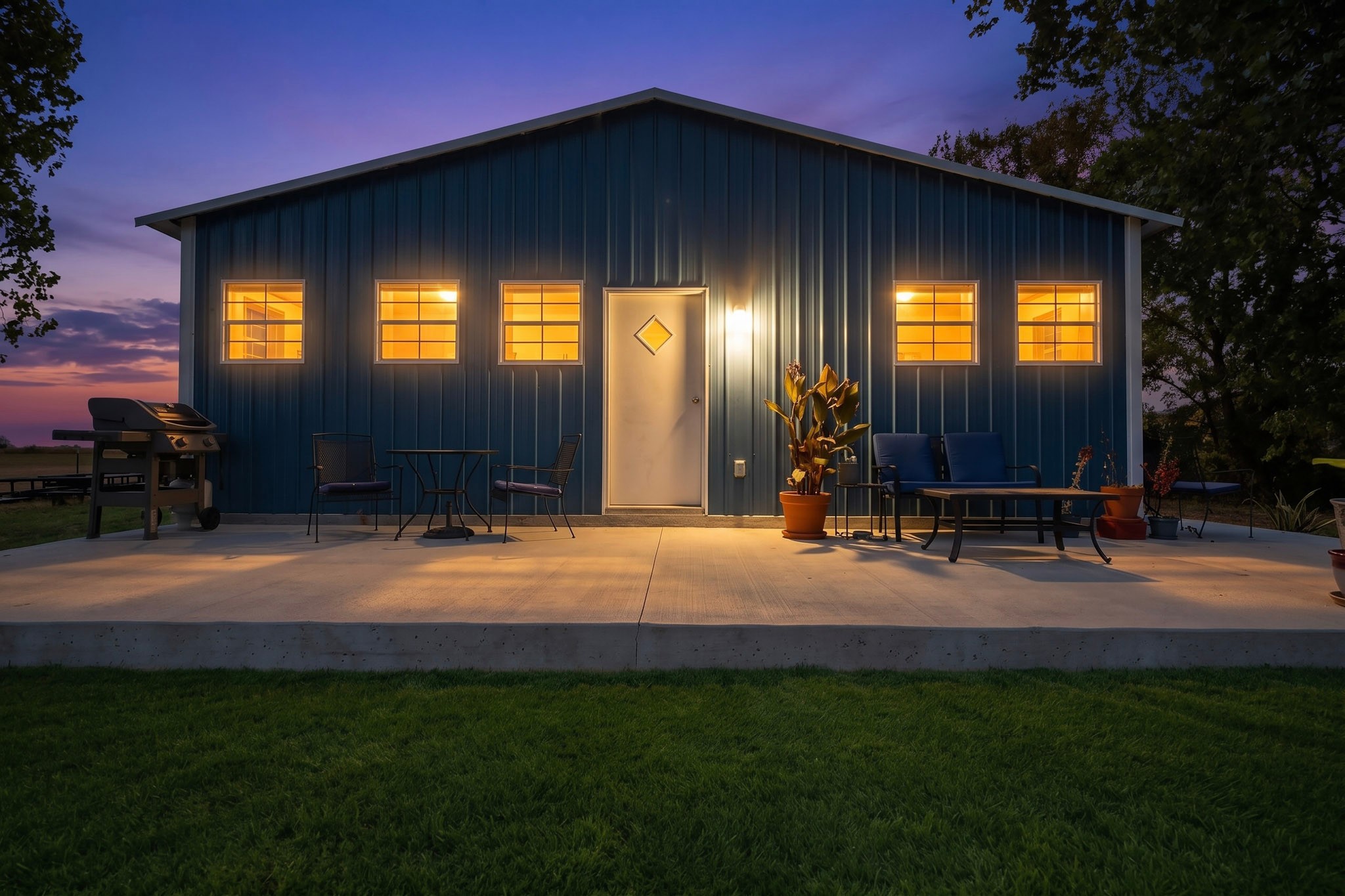 main property photo 11