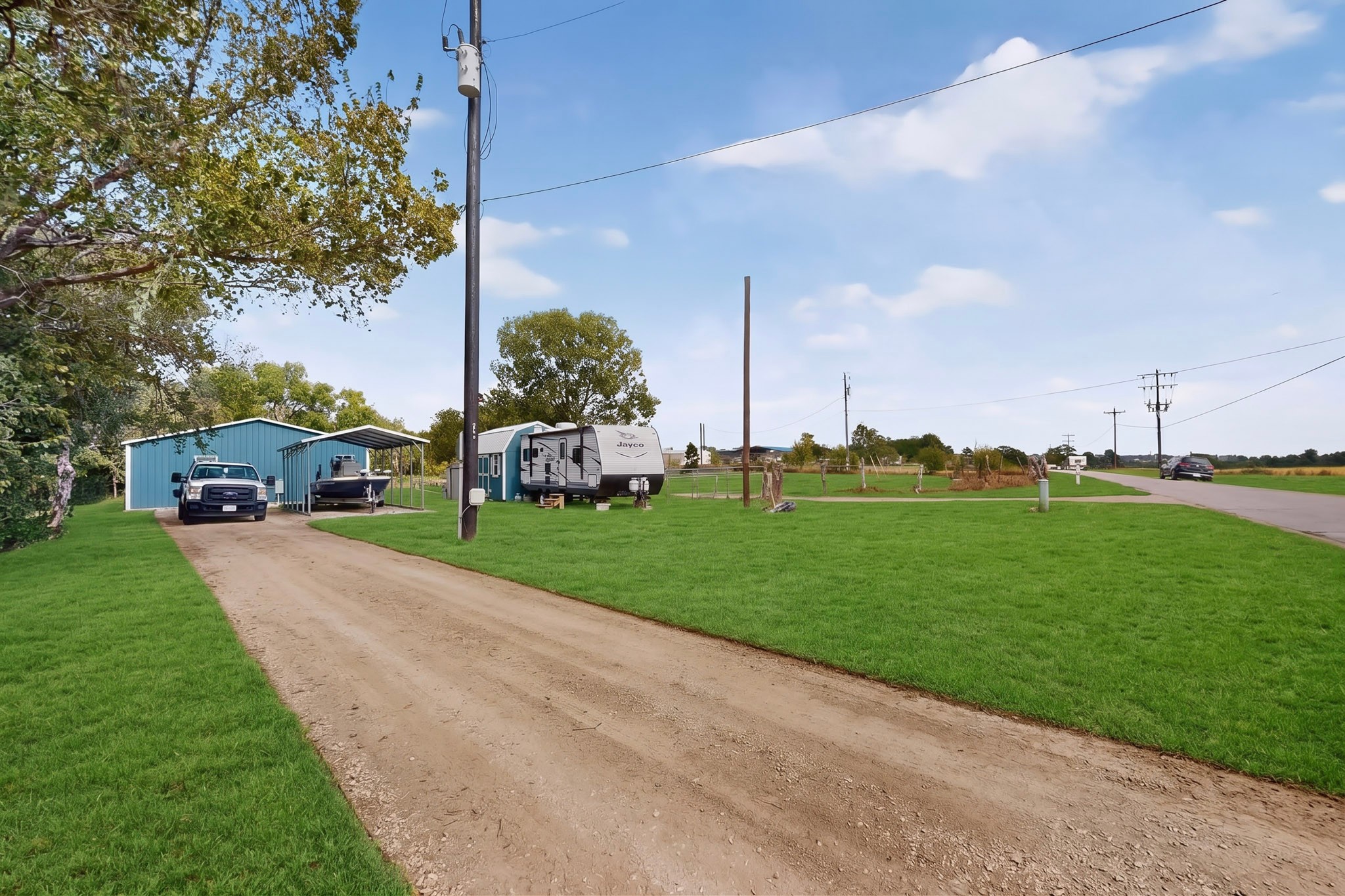 main property photo 2