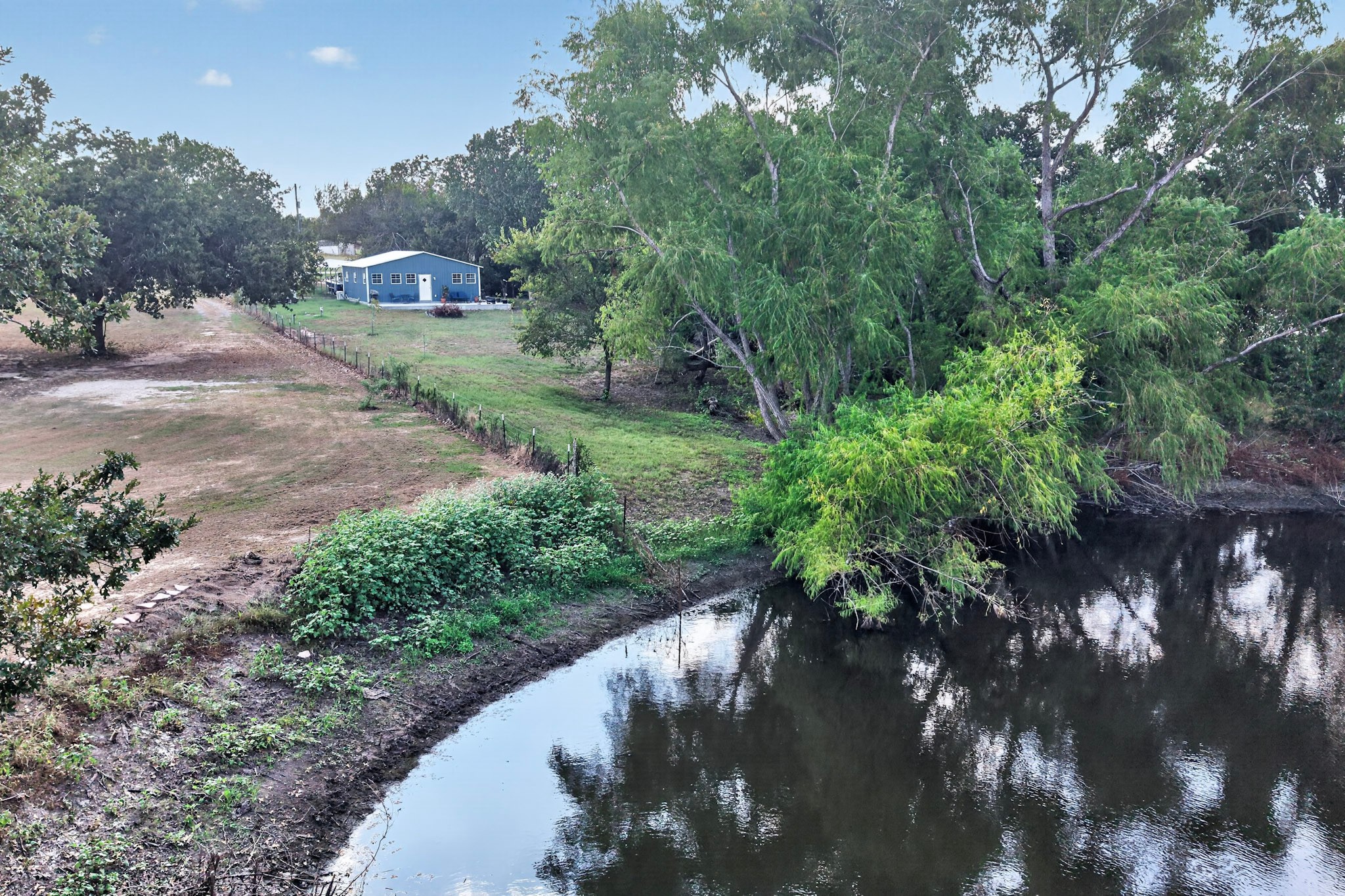 main property photo 31