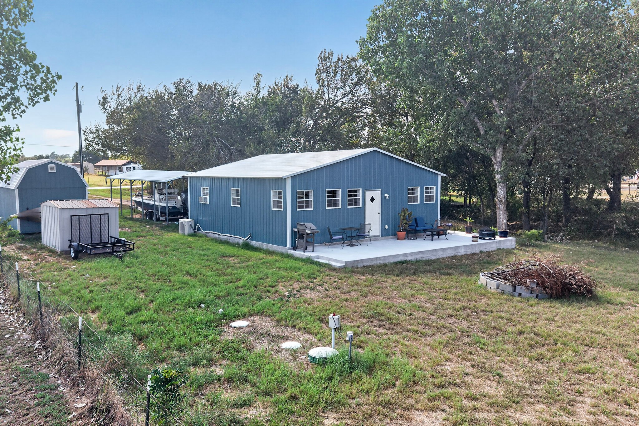 main property photo 35