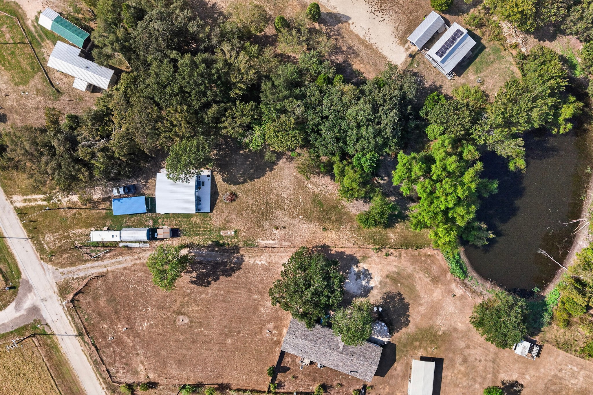 main property photo 8