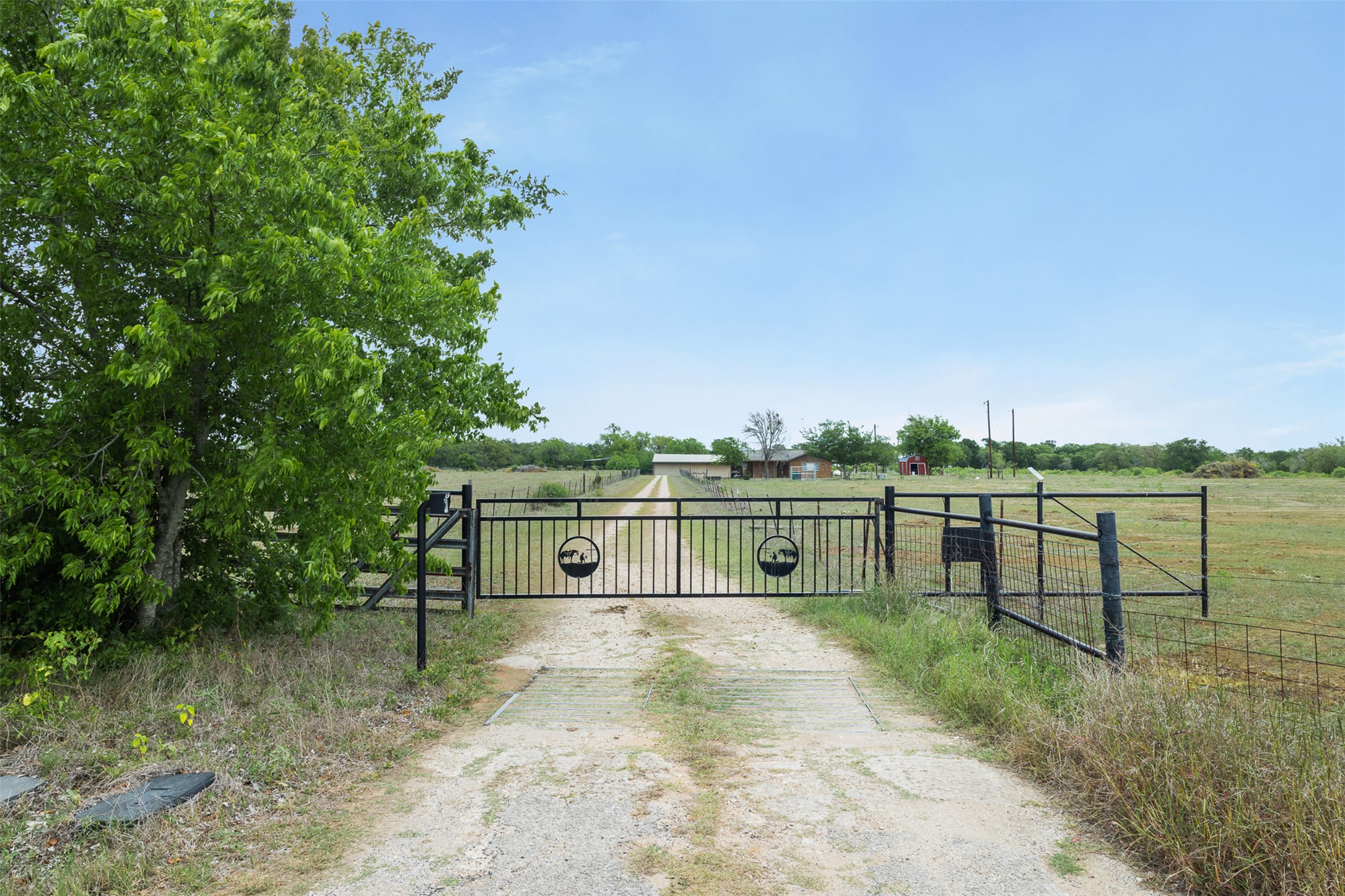 main property photo 25