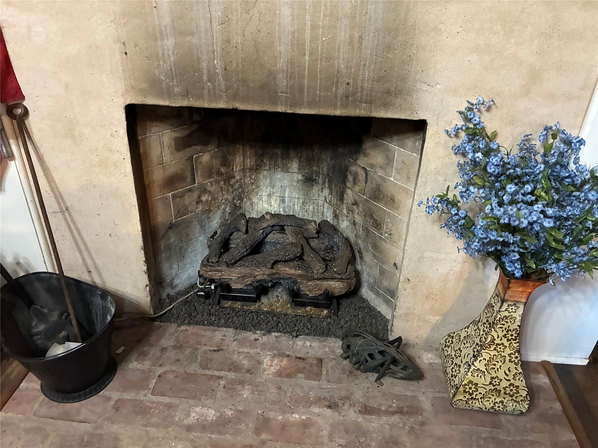 main property photo 16