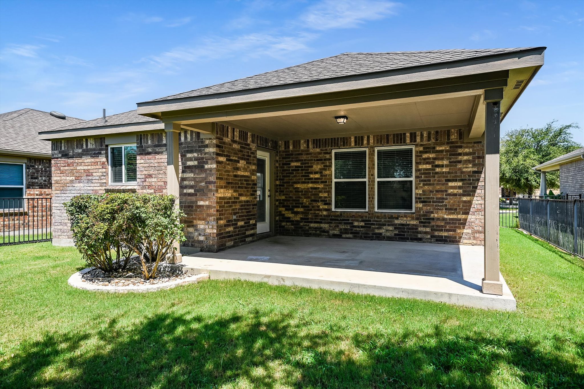 main property photo 20