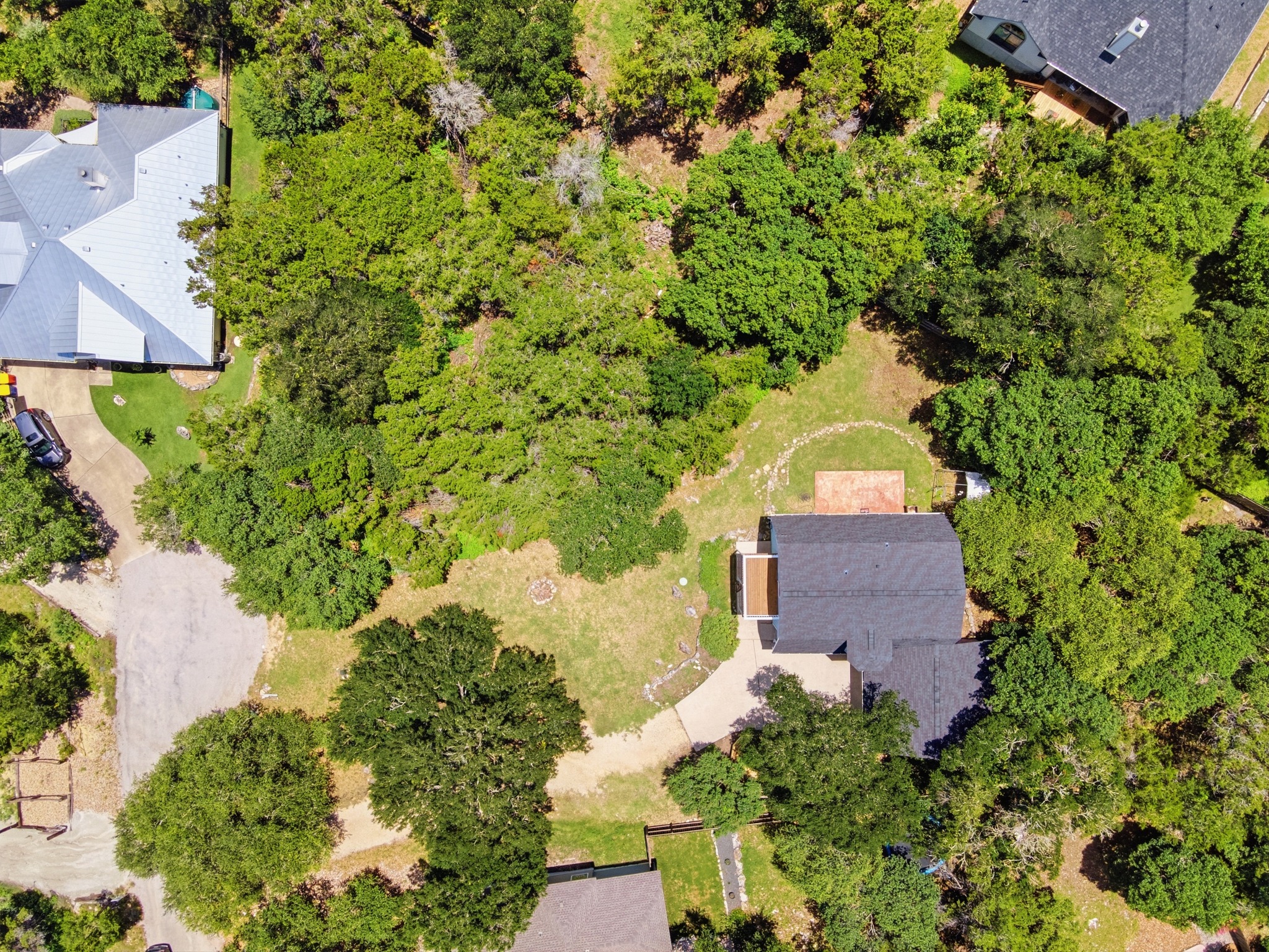 main property photo 28