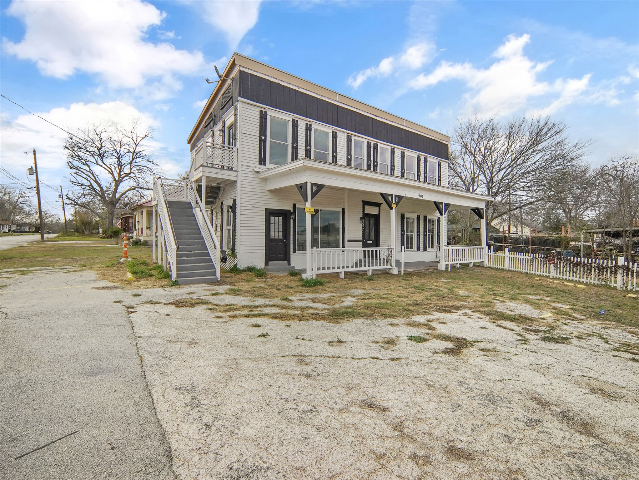main property photo 38