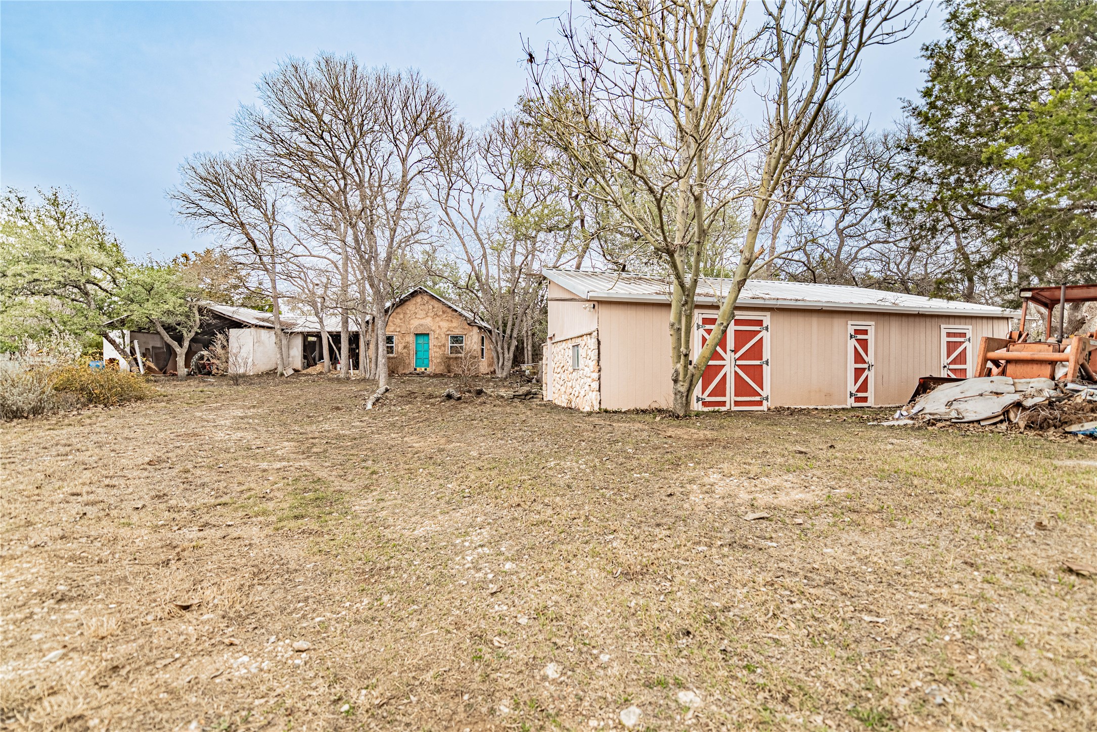 main property photo 14