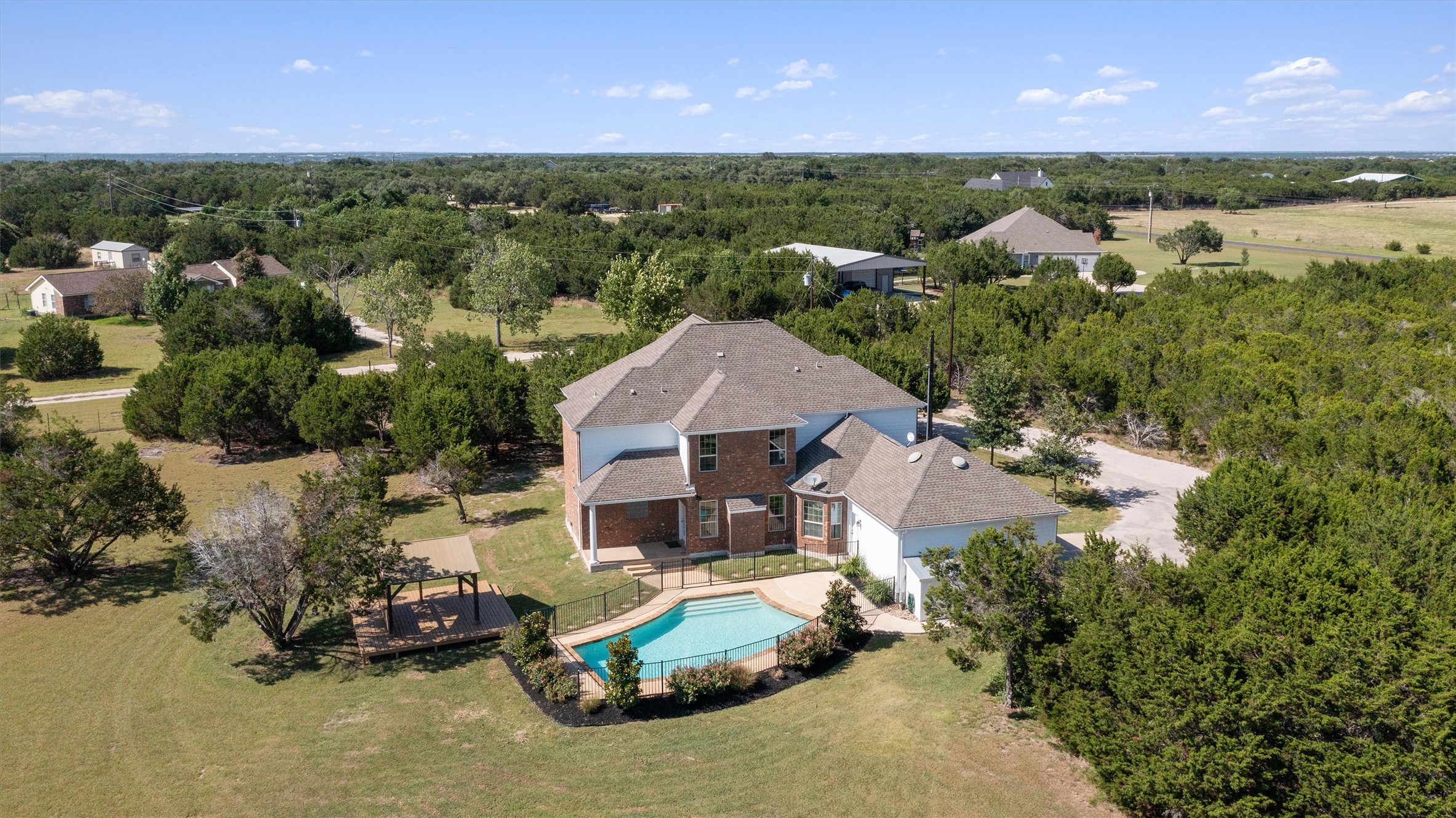 main property photo 37
