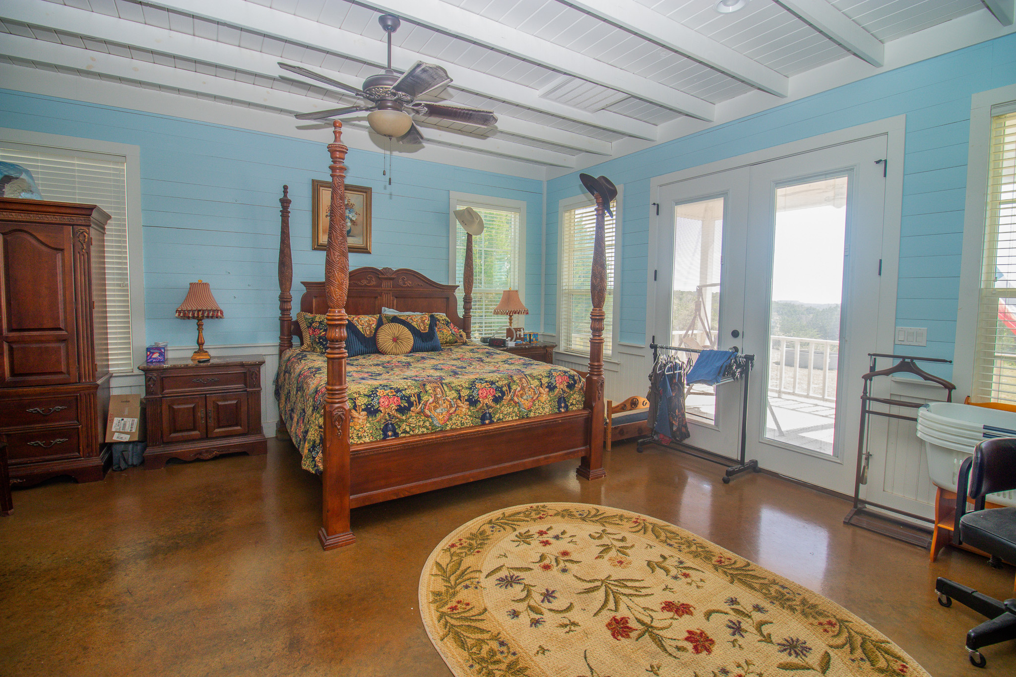 main property photo 14
